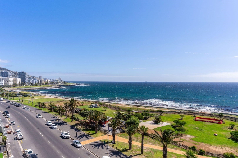 2 Bedroom Property for Sale in Mouille Point Western Cape